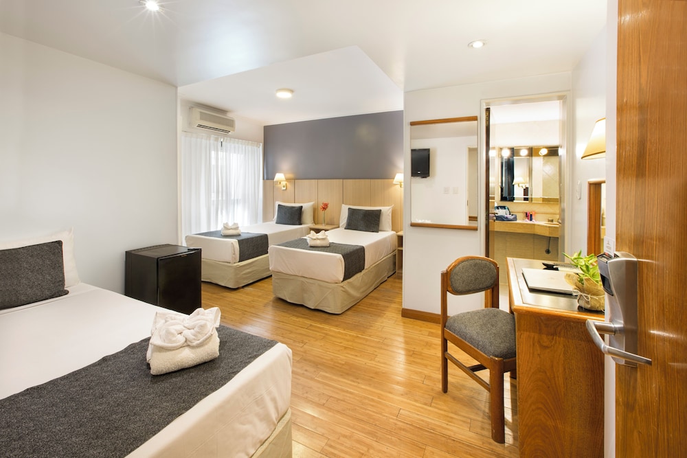 Triple Room, 3 Twin Beds photo 1