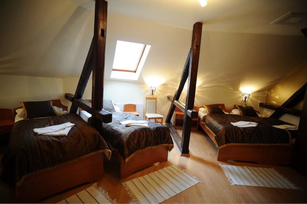 Family Quadruple Room, Multiple Beds photo 3