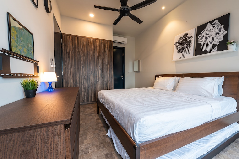 Family Loft, 2 Bedrooms, Hot Tub, KLCC View photo 2