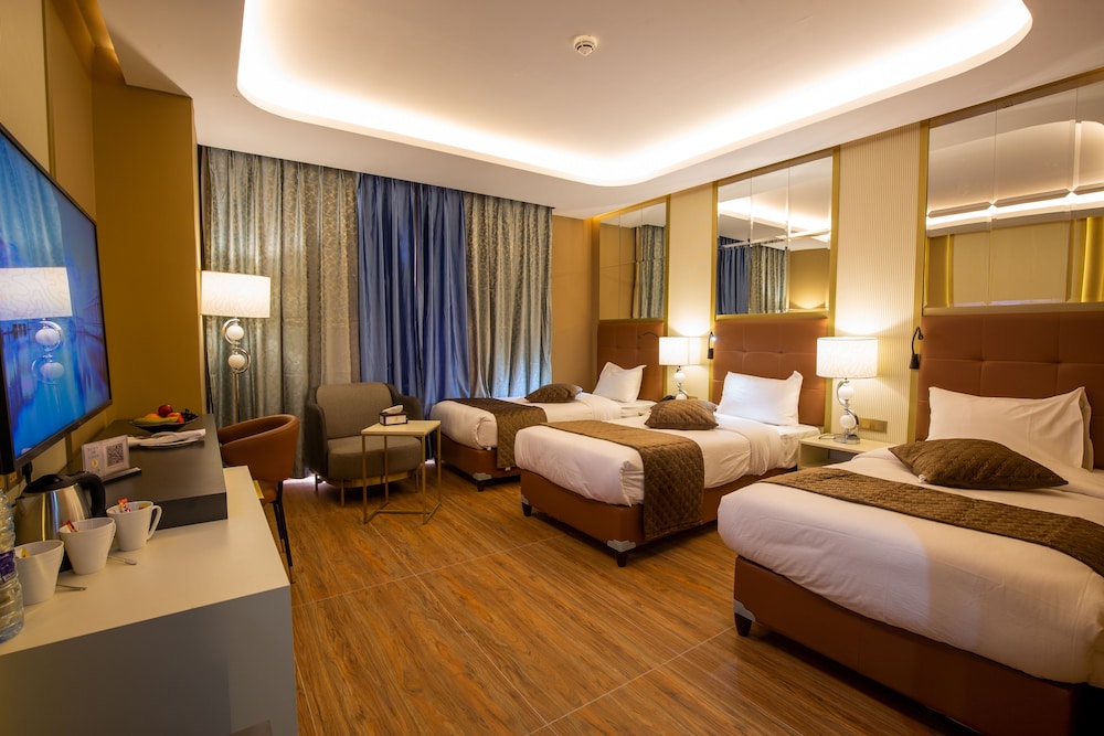 Luxury Triple Room, Mountain View photo 1
