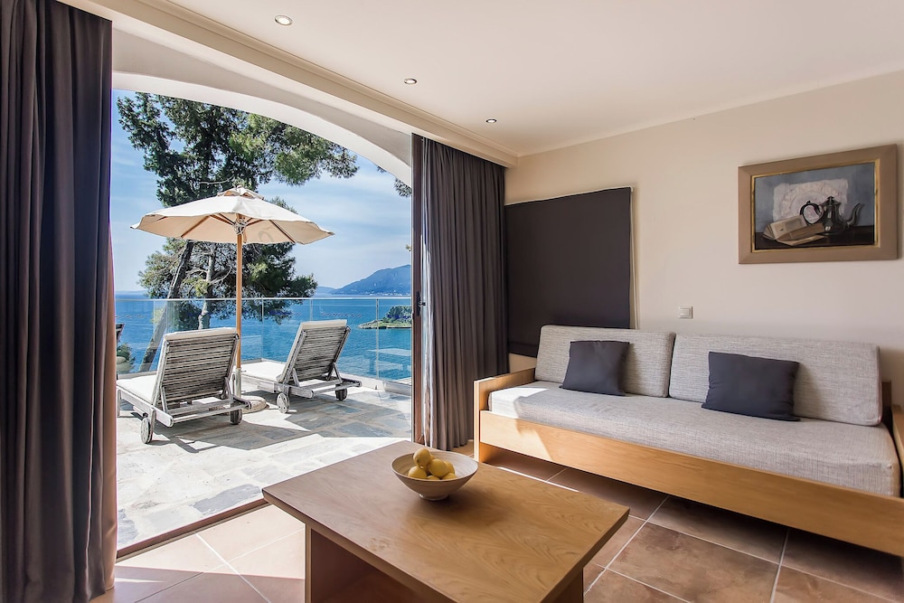 Kalotheatis - 2 Bedroom Bungalow Sea View/ Mouse Island View photo 3