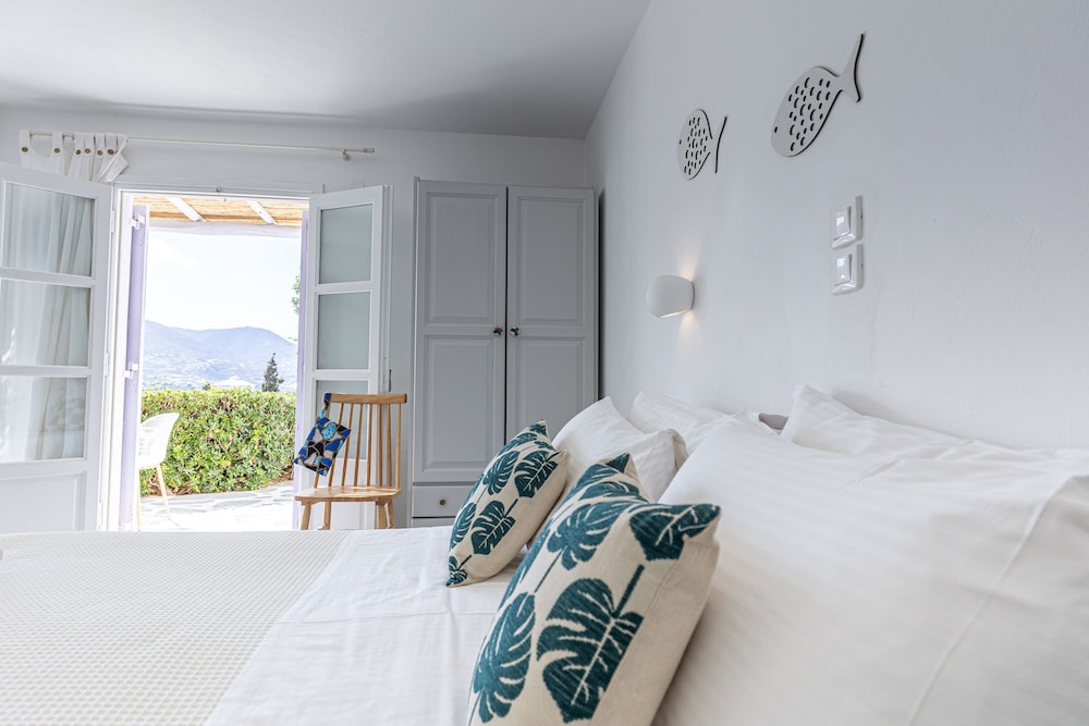Standard Quadruple Room, Sea View photo 2