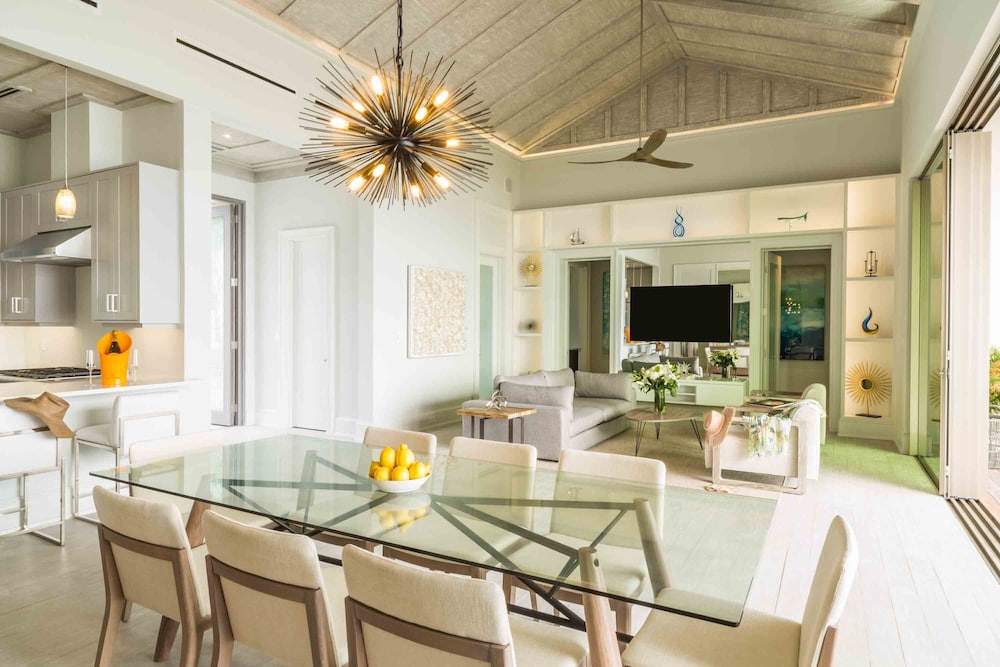 Luxury Villa, 10 Bedrooms, Private Pool, Oceanfront (dream Estate)