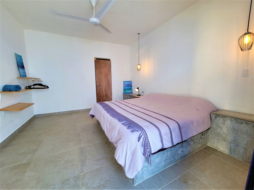 Deluxe Double Room, 1 King Bed photo 1
