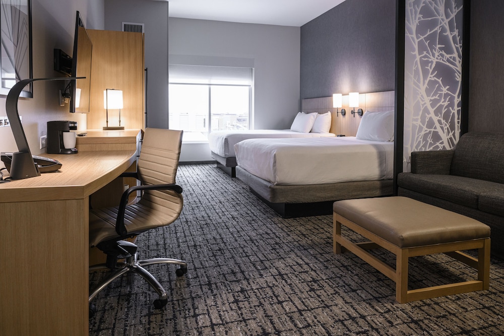 Room, Multiple Beds - Photo 1