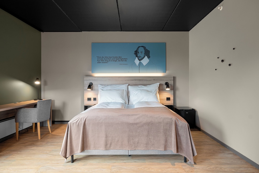 Junior Studio Suite