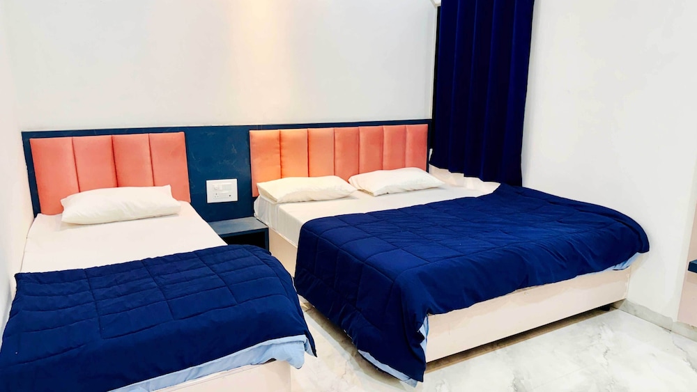 Deluxe Triple Room photo 3