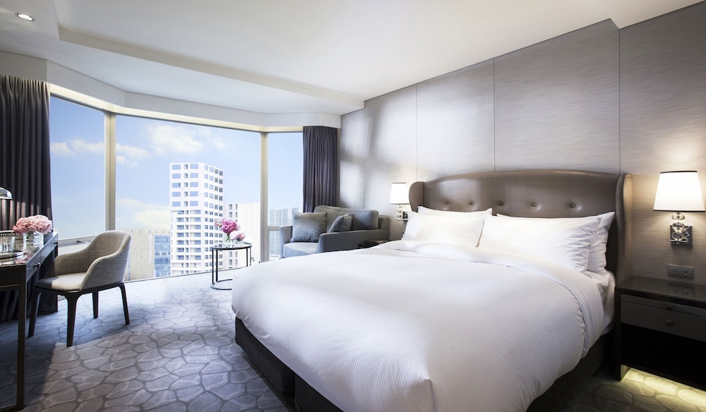 Deluxe Double Room, City View (Annex Building) - Photo 4