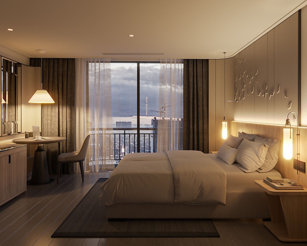 Heritage Suite Balcony City View