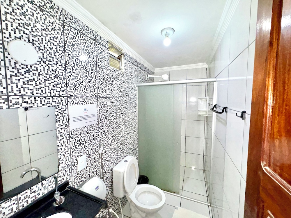 Standard Double Room - Photo 7