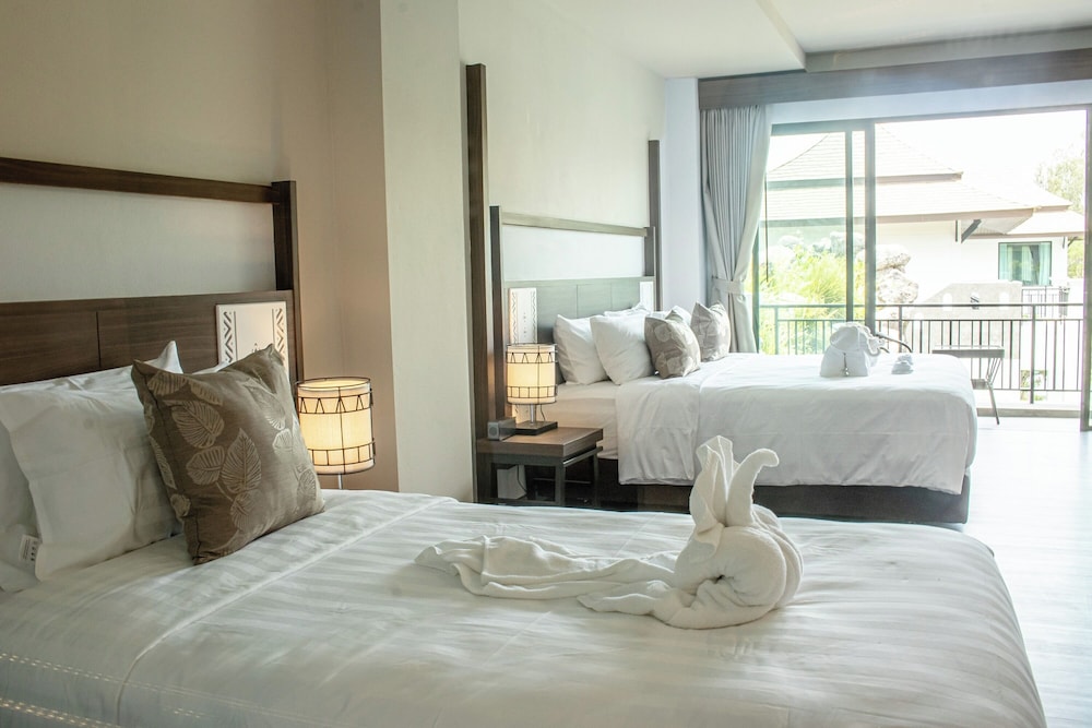 Elite Triple Room - Photo 11