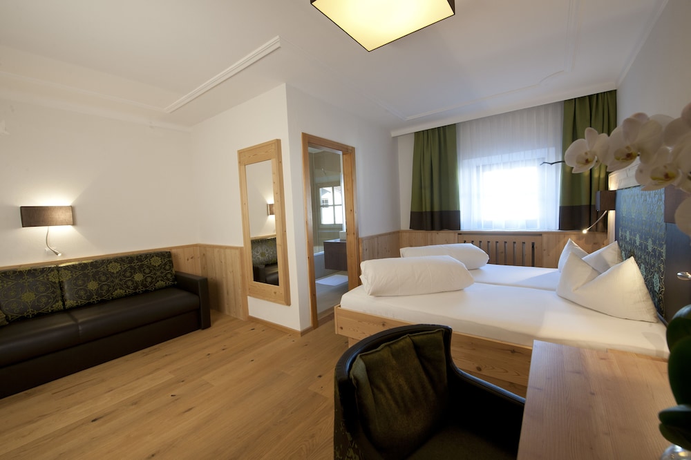 Superior Double Room - Photo 2
