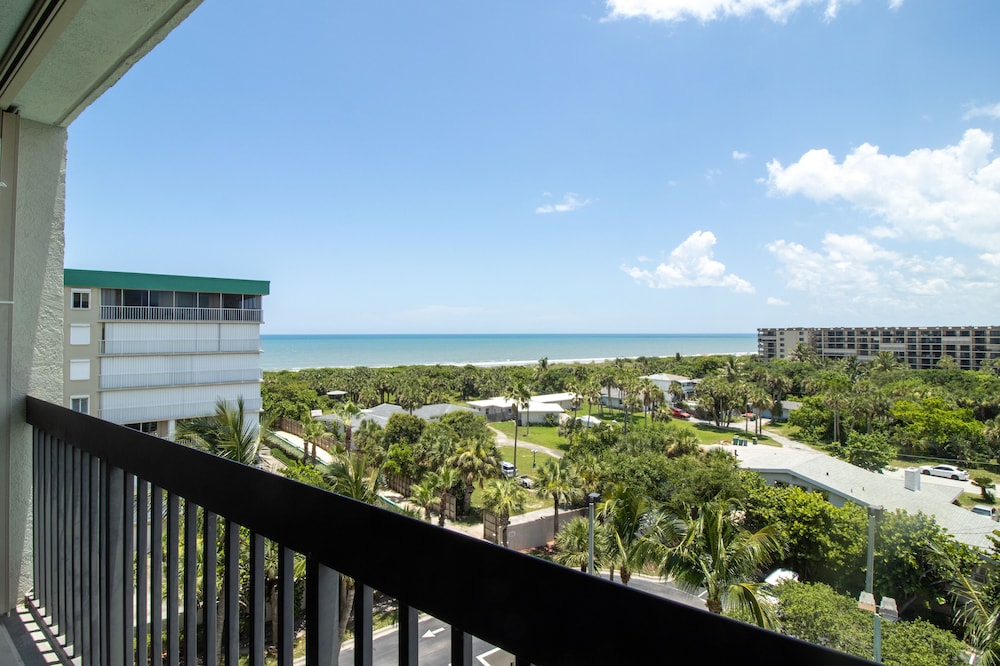 Room, 2 Queen Beds, Ocean View (Floors 5-8) - Photo 5
