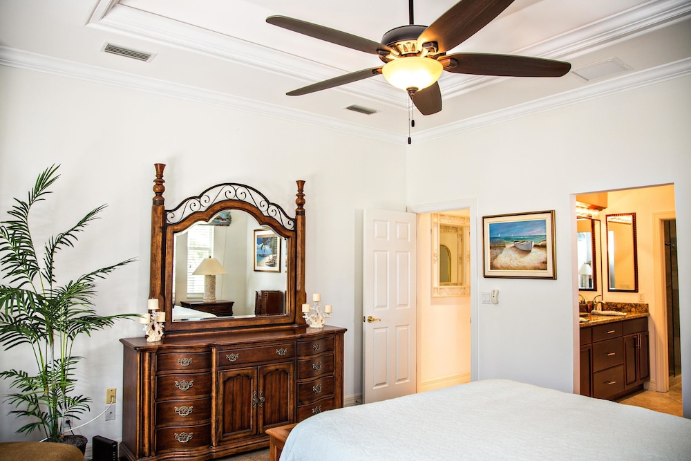 House, 3 Bedrooms photo 2