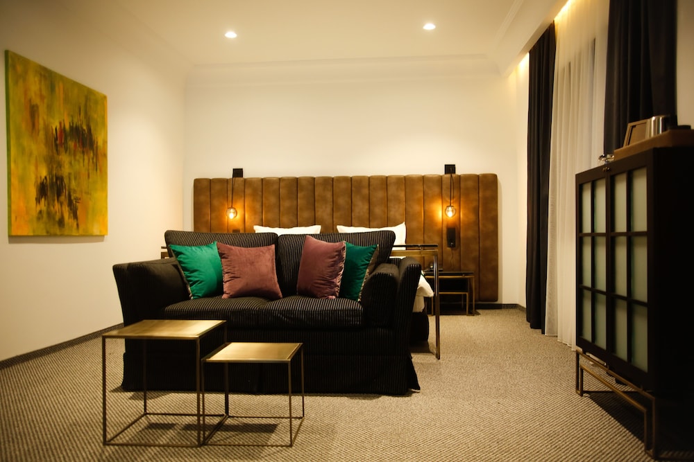 Junior Room, 1 Queen Bed, City View photo 1