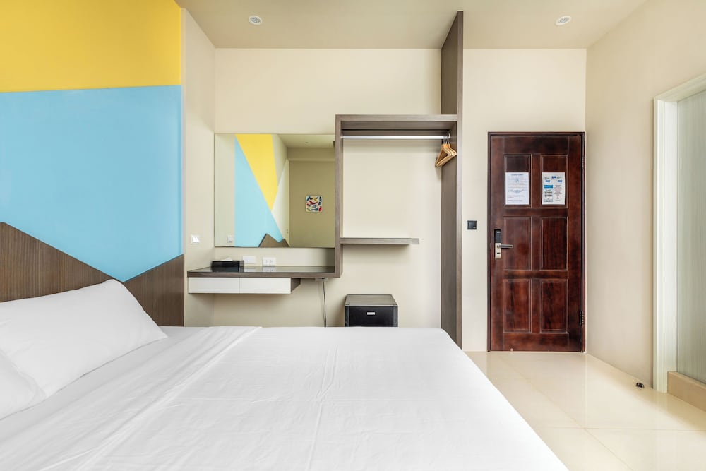 Deluxe King Room photo 3