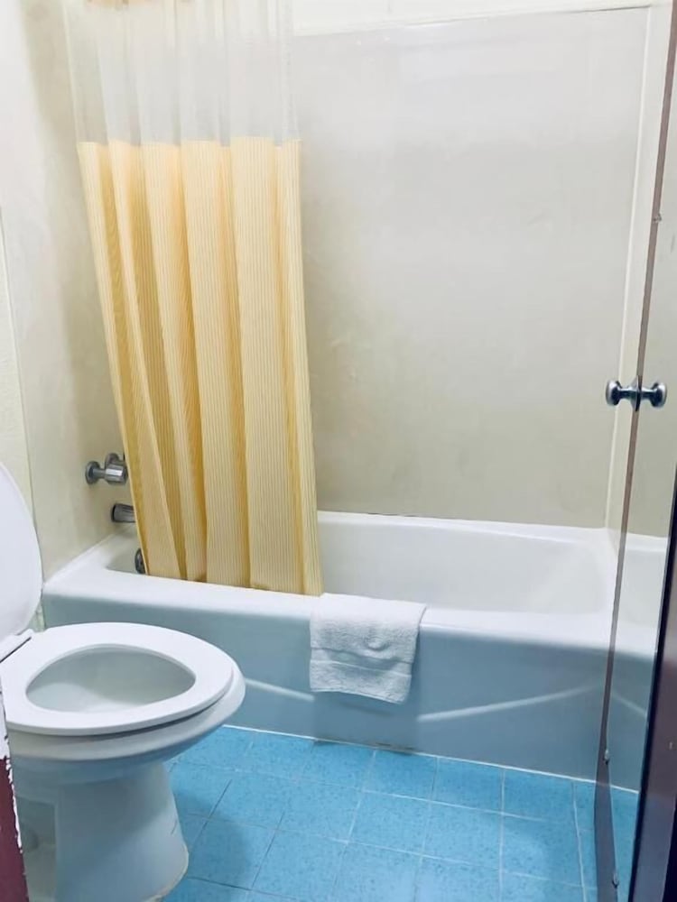 Standard Single Room, 1 Twin Bed, Smoking photo 2