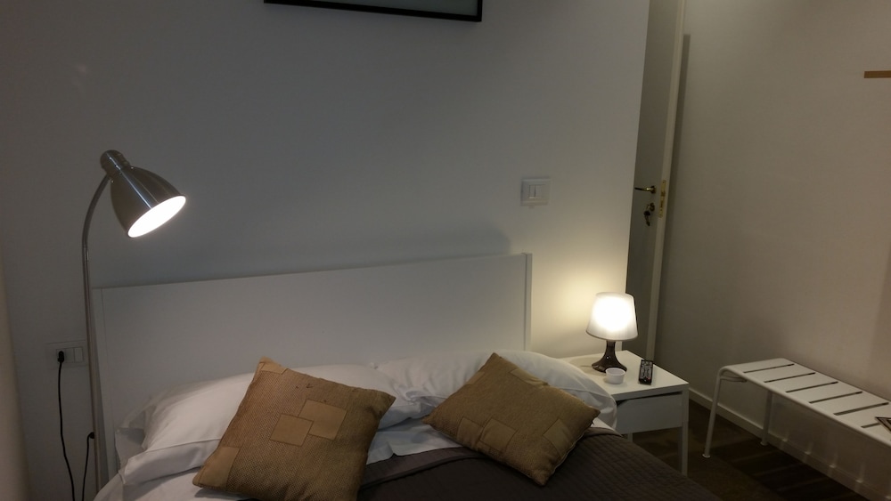 Economy Double Room Single Use, Balcony photo 2
