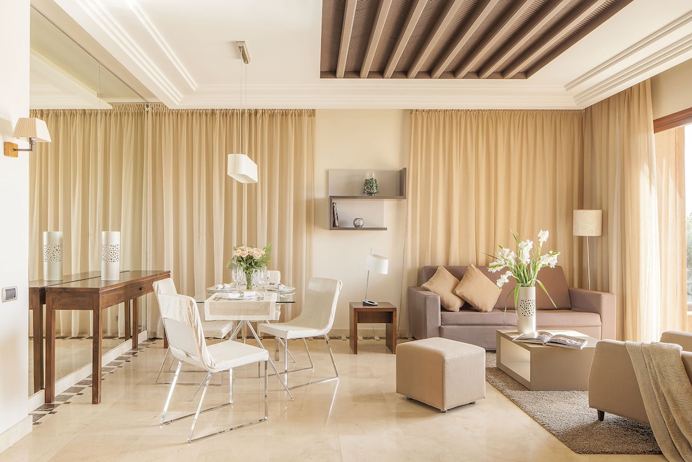 Solarium Suite