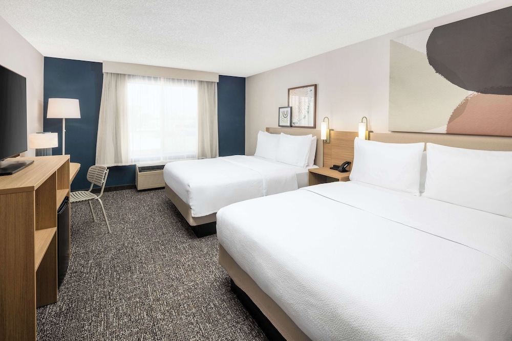 Room, 2 Queen Beds, Accessible (Hearing) - Photo 2