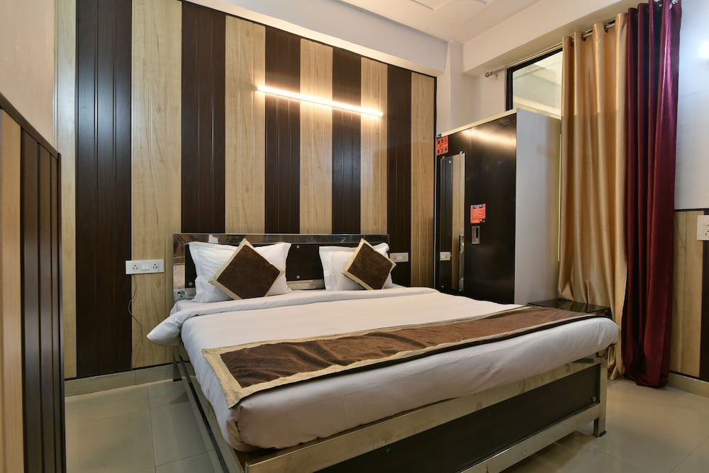 Family Room, Multiple Beds, Accessible, City View photo 3