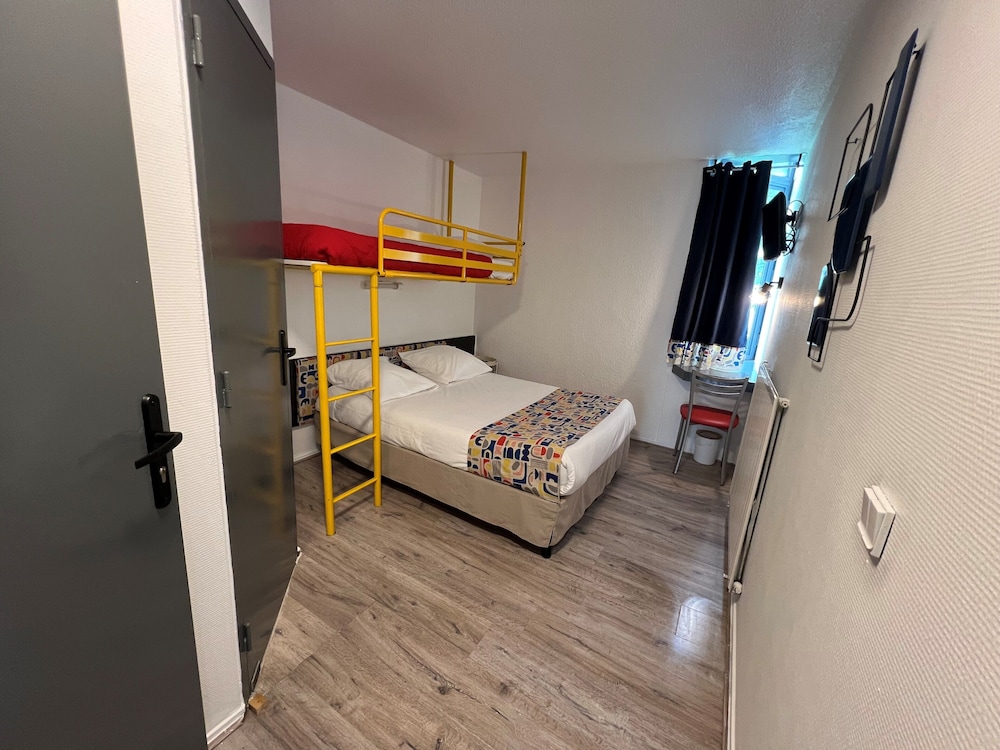 Basic Triple Room