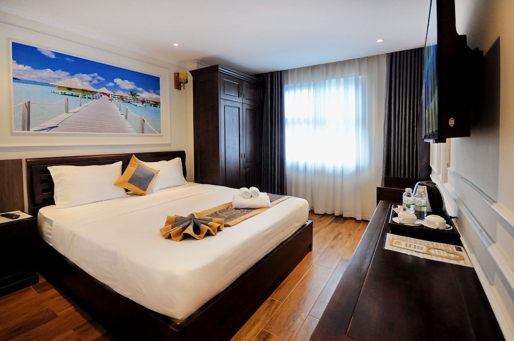 Deluxe Double Room, City View - Photo 4