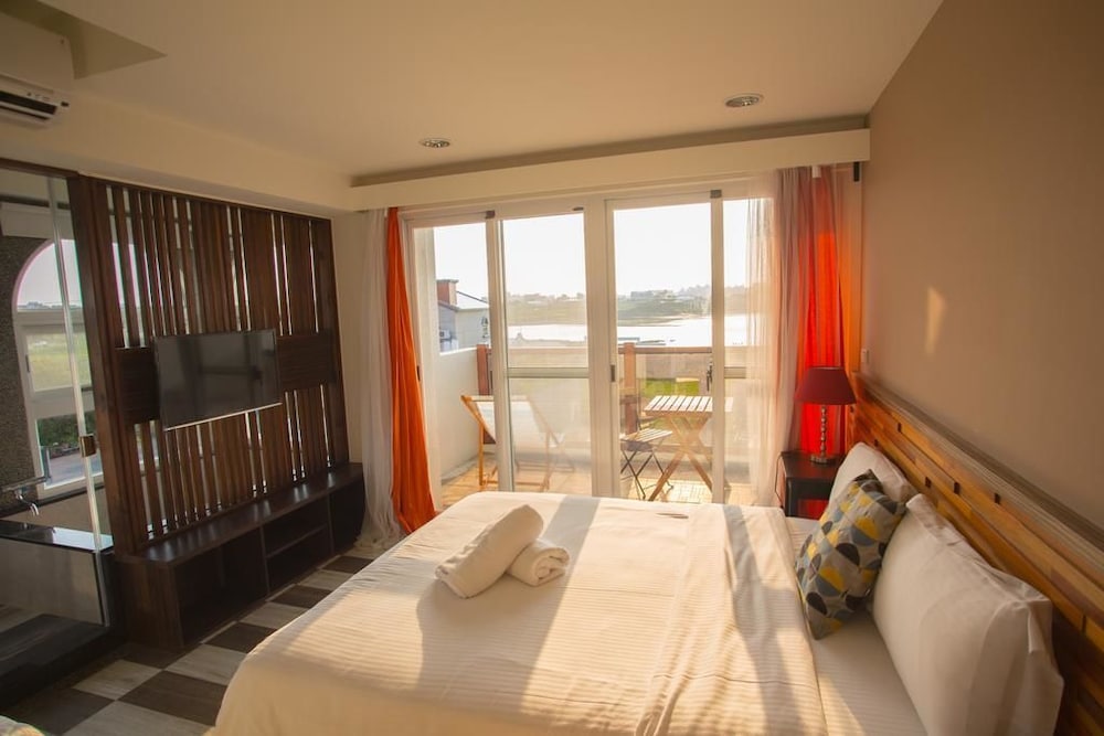 Double room with sea view without bathtub (with balcony and plunge pool) photo 3