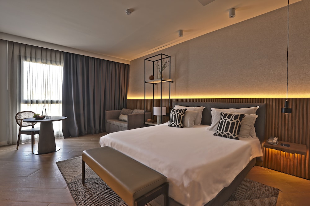 Migdal Room