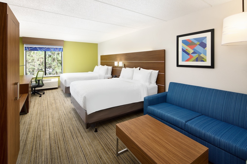Room, Multiple Beds, Accessible Bathtub, Non Smoking (Communications, Mobility) - Photo 1