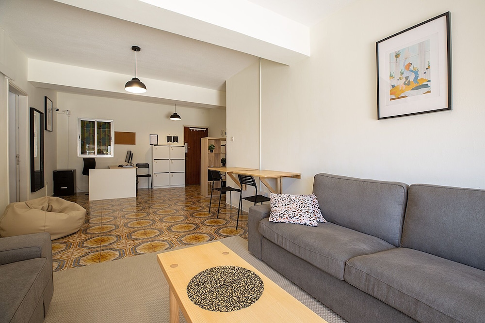 Shared Dormitory, Men Only
