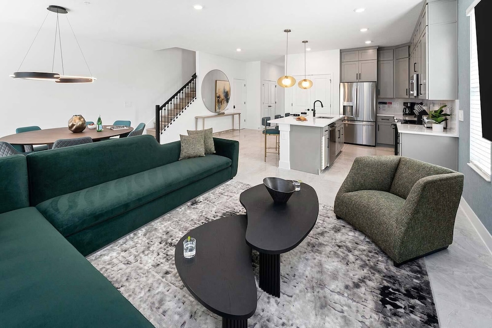 Apartment (Vor5346aa: 5 Bed, Gamer'S Paradise, P)