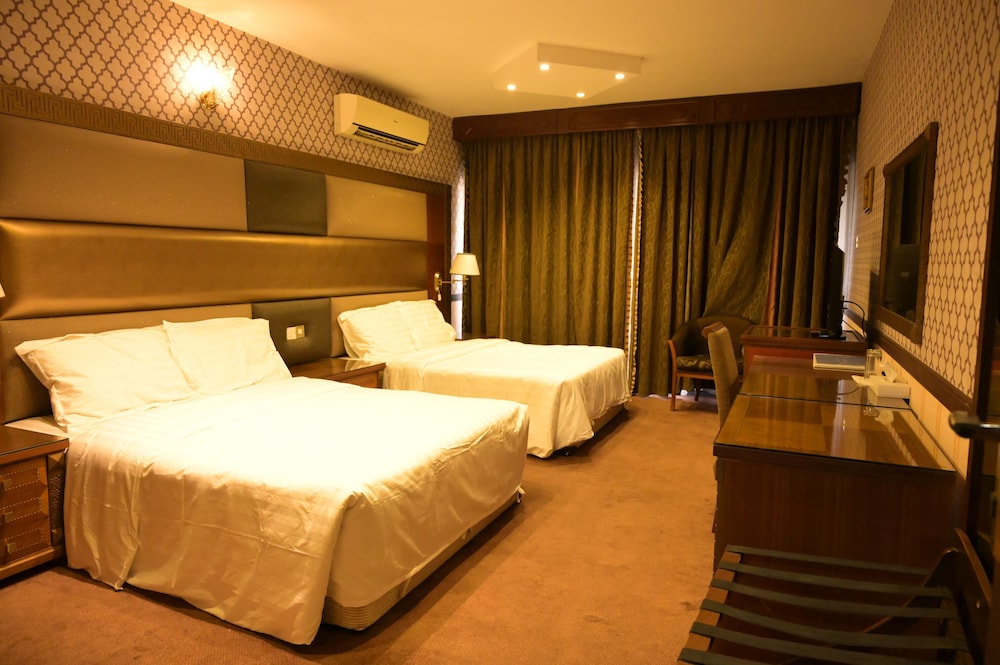 Basic Double or Twin Room photo 2