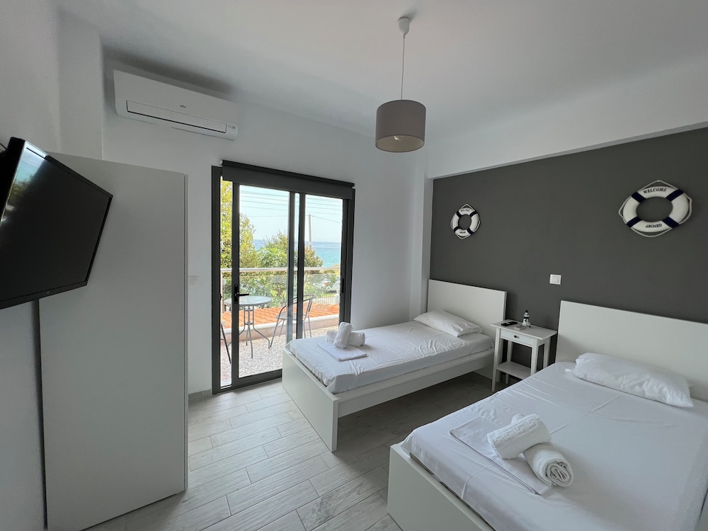 Comfort Apartment, 2 Twin Beds, Sea View photo 1