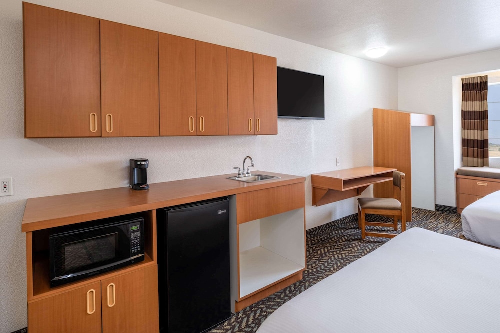 Studio Suite, 2 Queen Beds, Accessible, Non Smoking - Photo 3