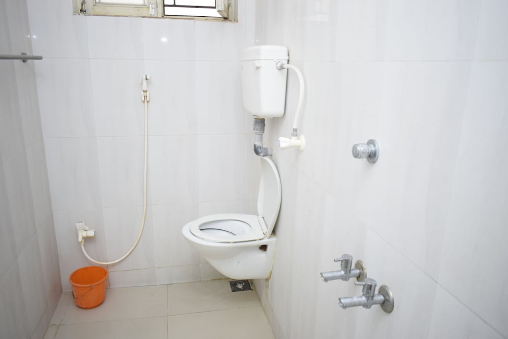 Standard Double Room - Photo 4