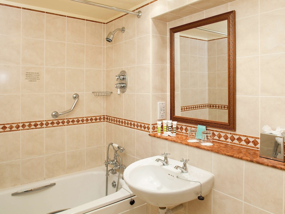 Room, 1 Double Bed (Compact) - Photo 4