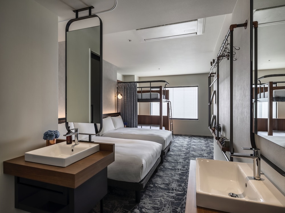 Superior Twin and Bunk Bed Room