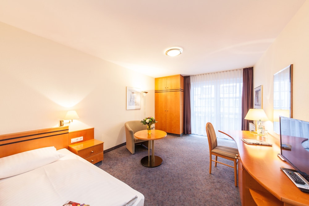 Single Room with Kitchenette photo 1