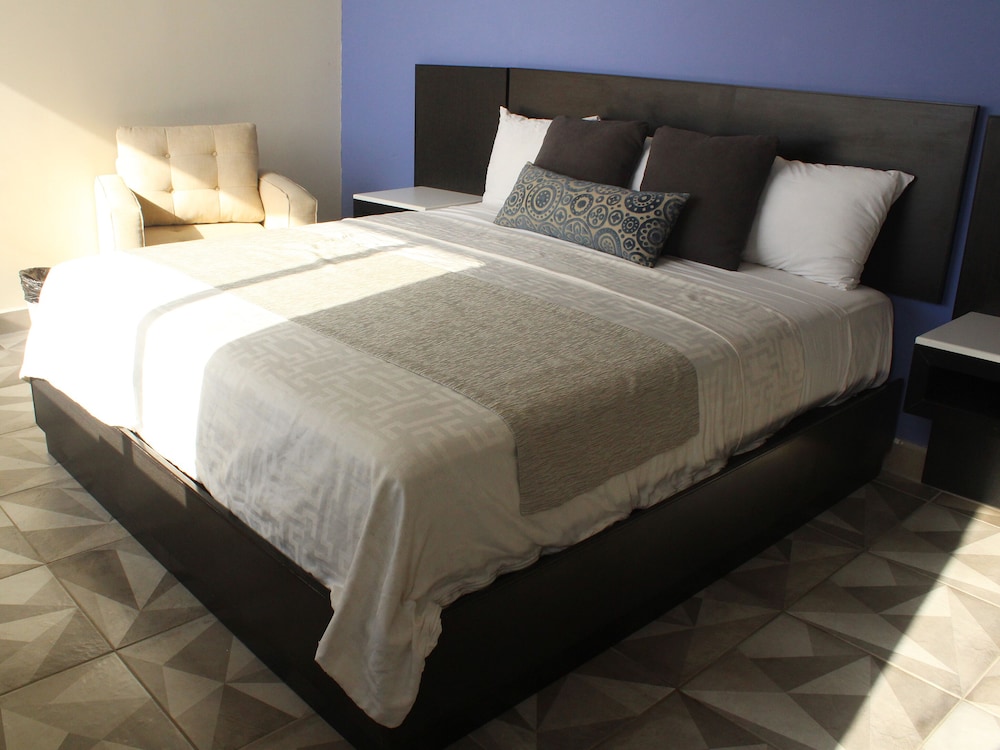 Premium Single Room photo 2