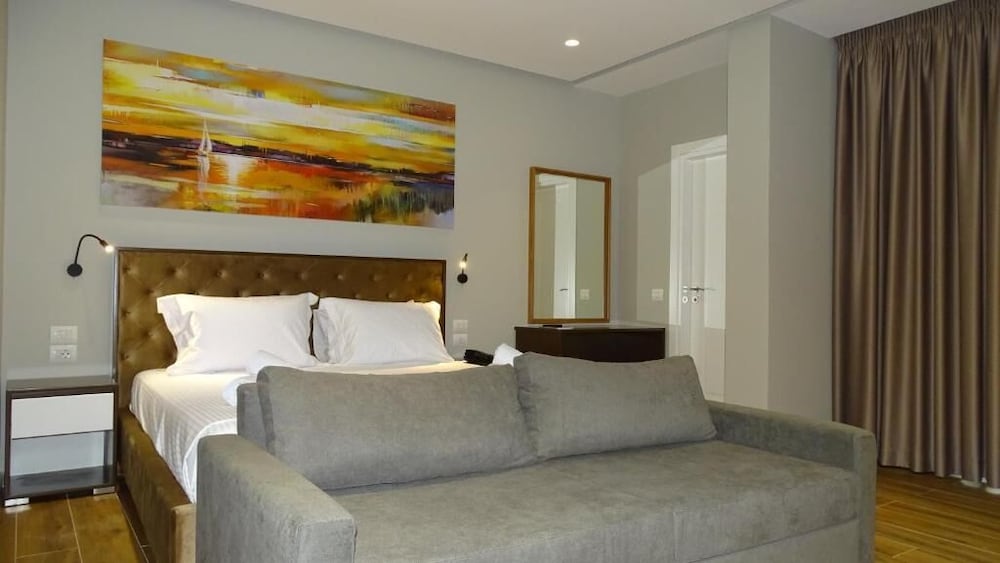 Family Room, 1 King Bed