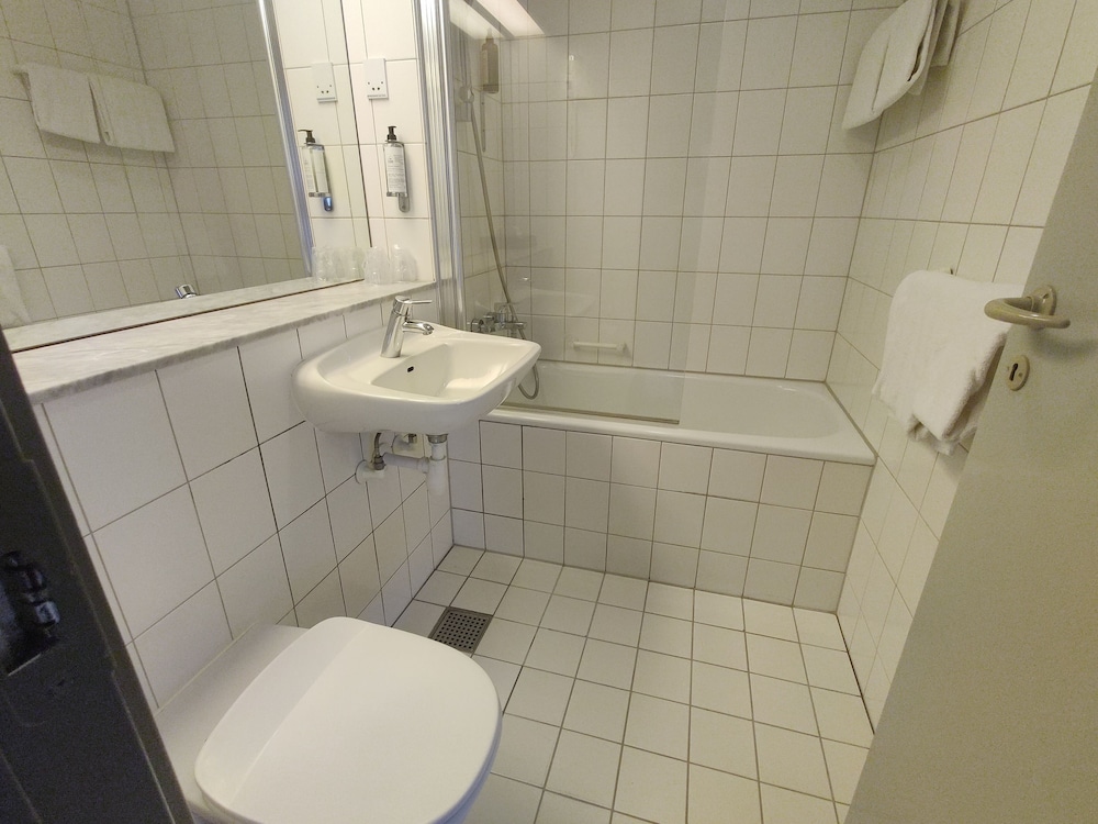 Standard Triple Room photo 3