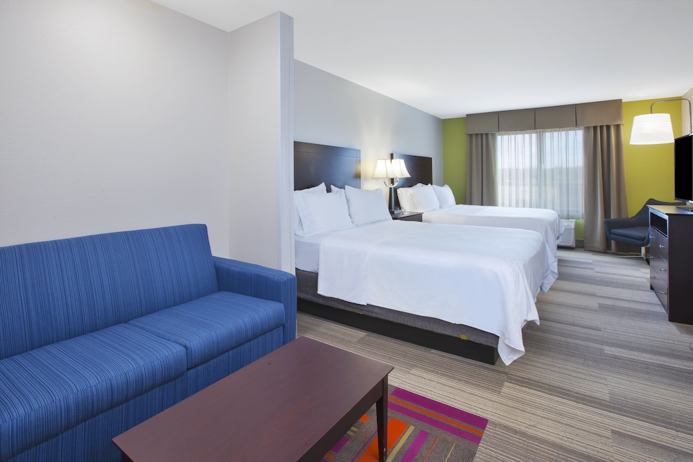 Suite, Multiple Beds - Photo 4