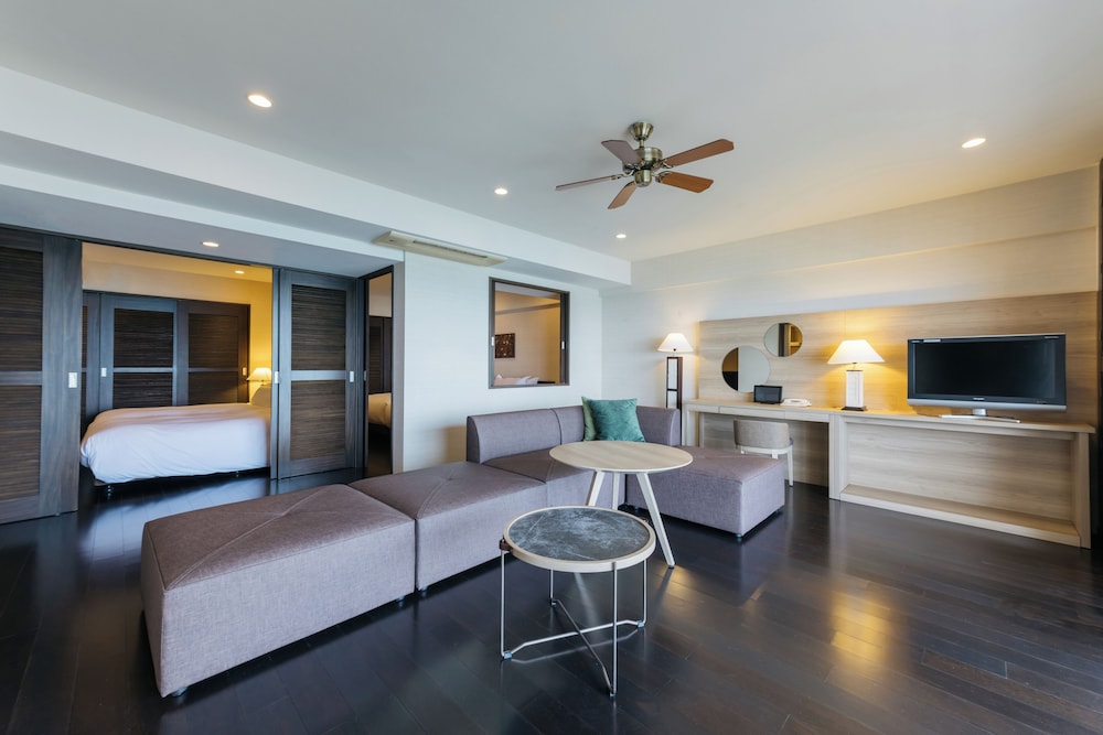 Suite in Hotel Bldg - Photo 1