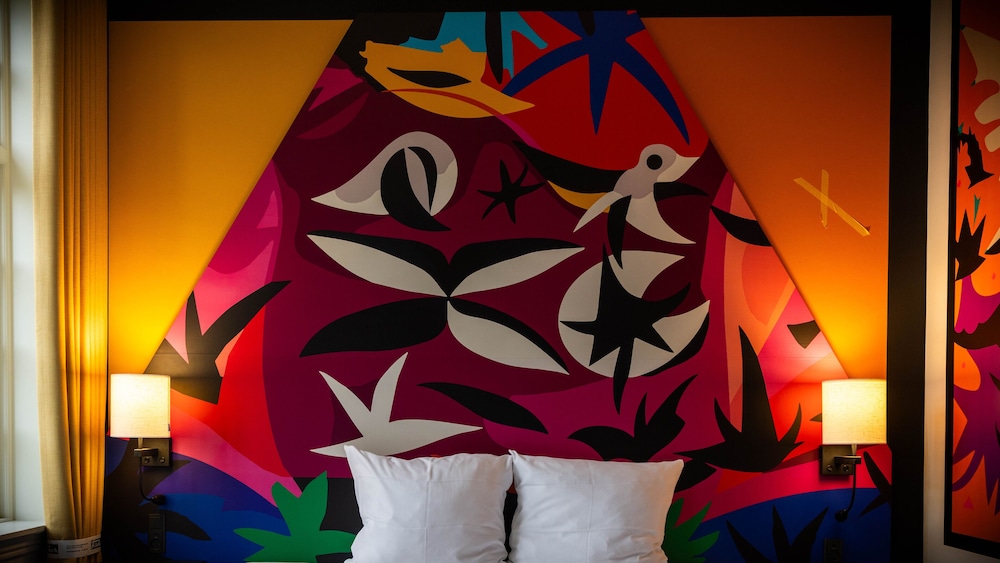 Gallery Double Room (Niels Ejner Rust)