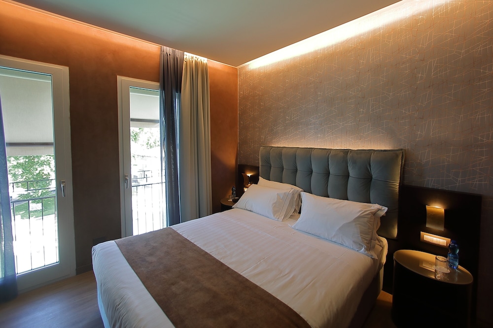 Premium Double Room - Photo 2