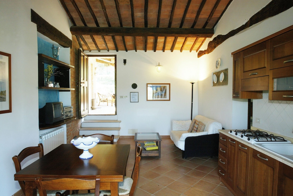 Panoramic Apartment photo 2