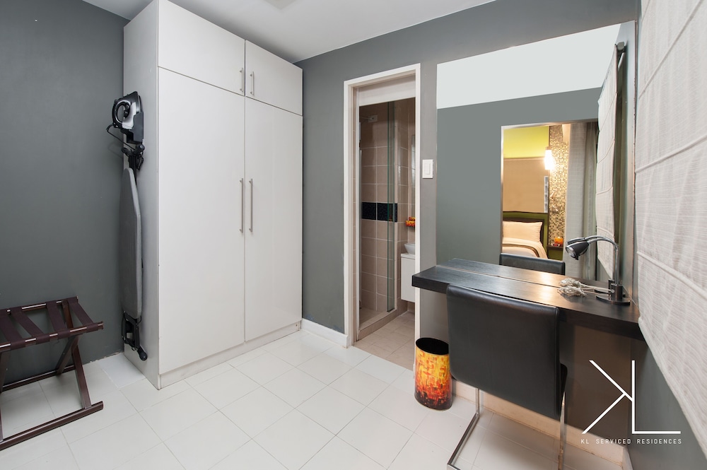 One Bedroom Premier photo 2