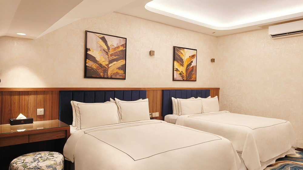 Club Loft, 3 Bedrooms, Pool View, Executive Level photo 2