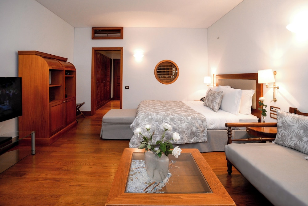 Deluxe Double Room, Garden View (SPA Building) - Photo 4